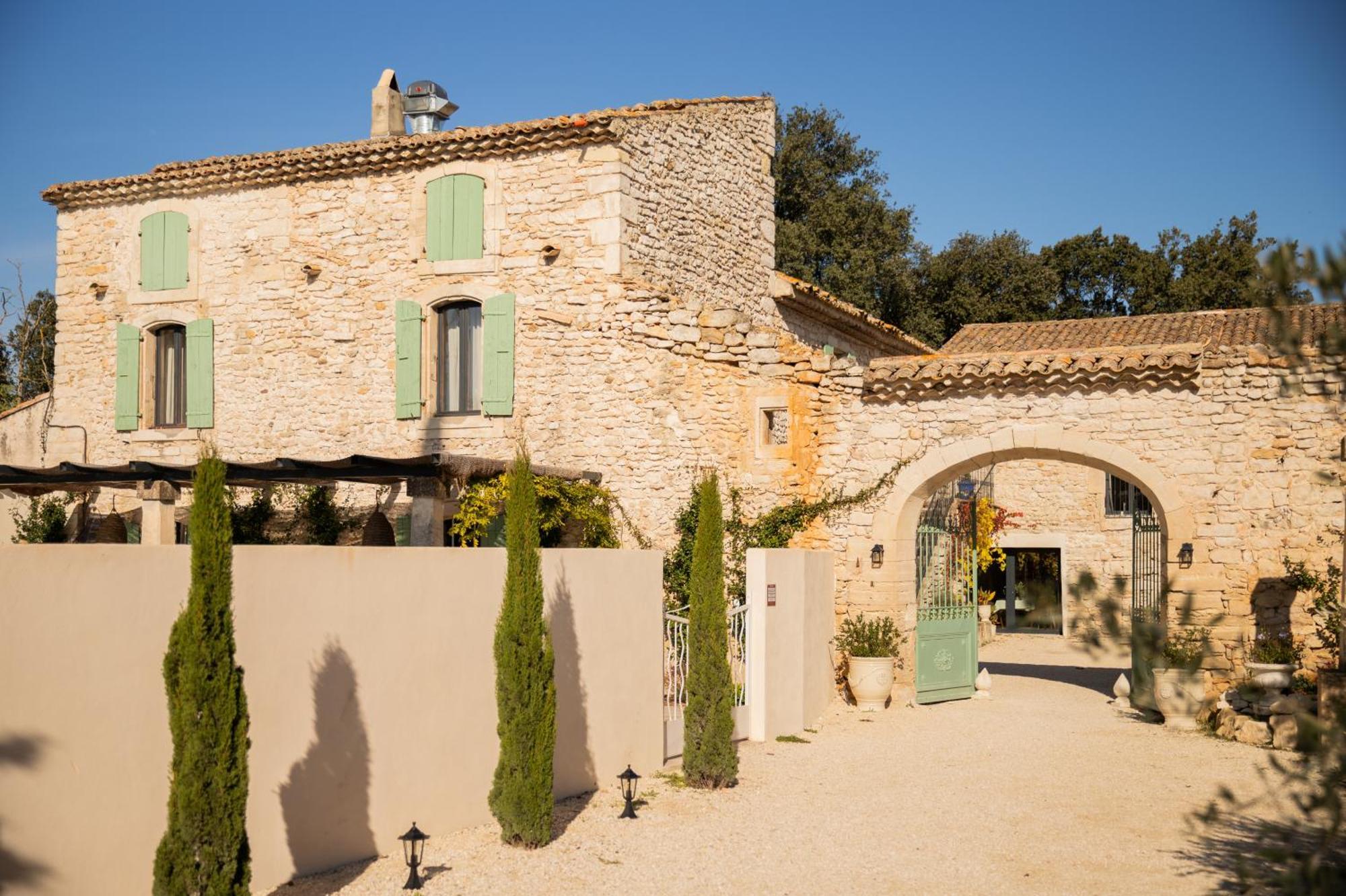 Maison Roucas - Restaurant Et Chambres D'Hotes Solérieux Eksteriør billede